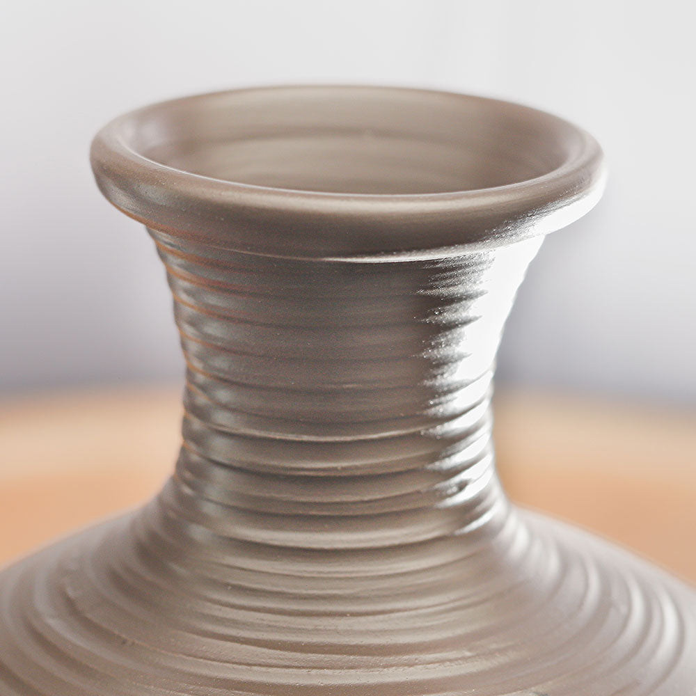 close up of top of udu drum