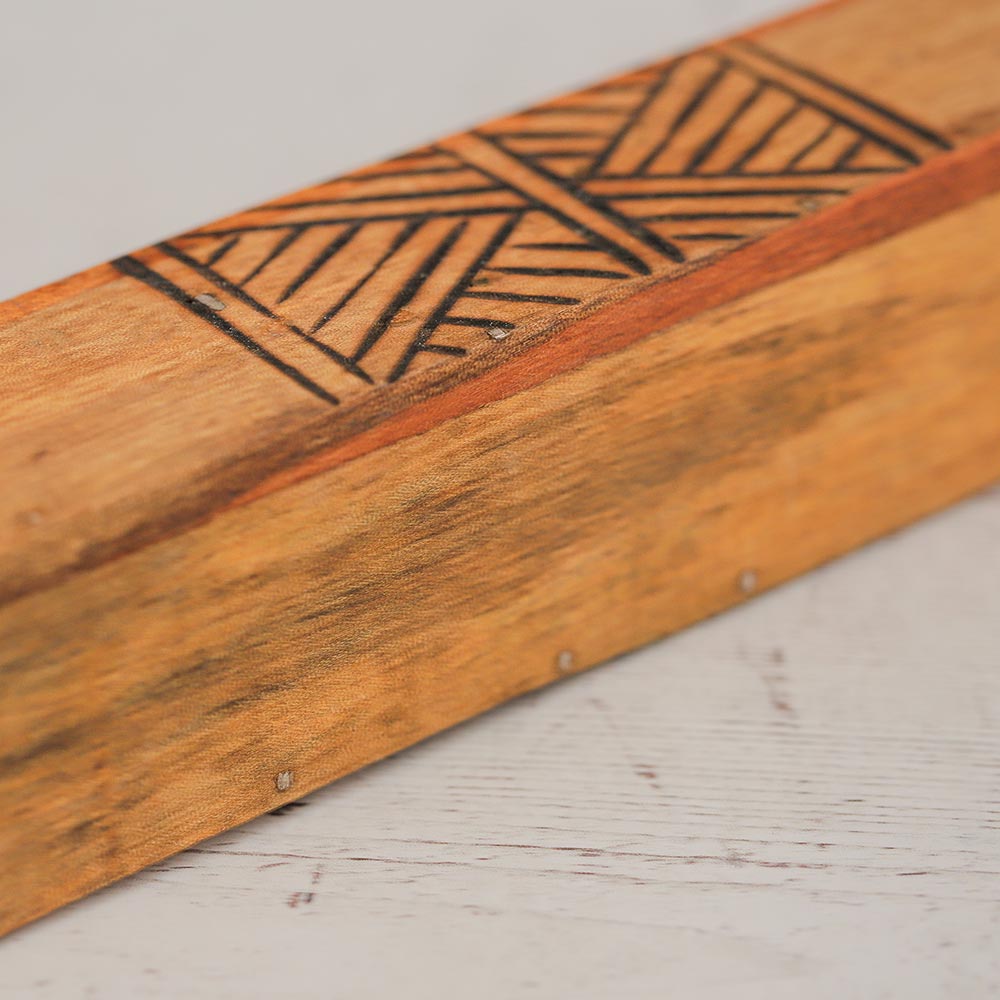close up of middle of rainstick jati